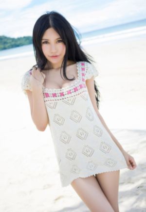 美女露出让男生揉的电影