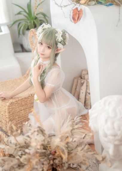 女大学生的沙龙室免费观看