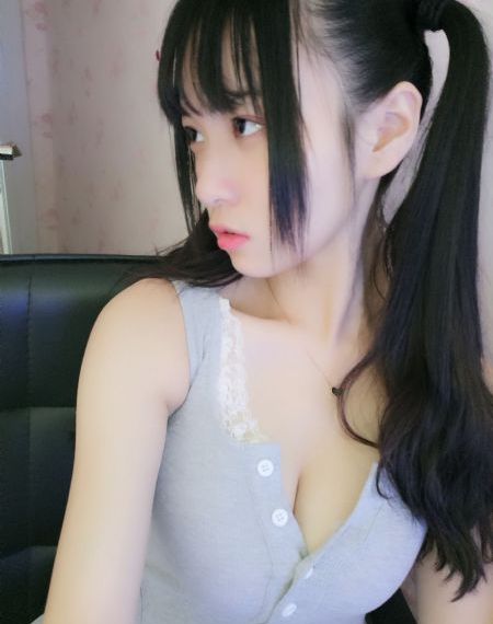 爱唱歌的大姐姐也想